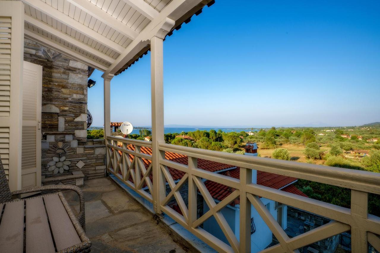 Petra Mare Suites Vourvourou Exterior photo