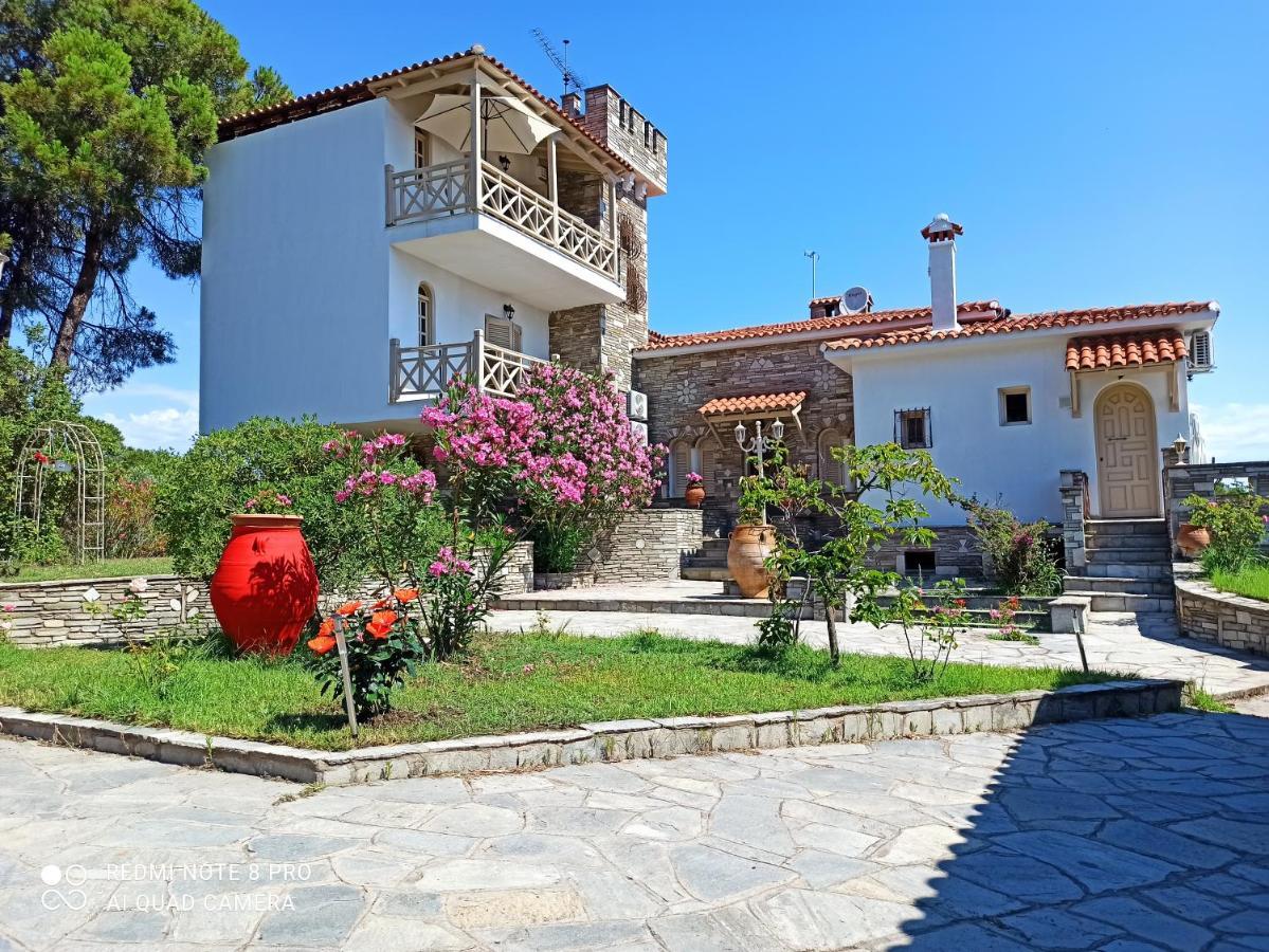 Petra Mare Suites Vourvourou Exterior photo