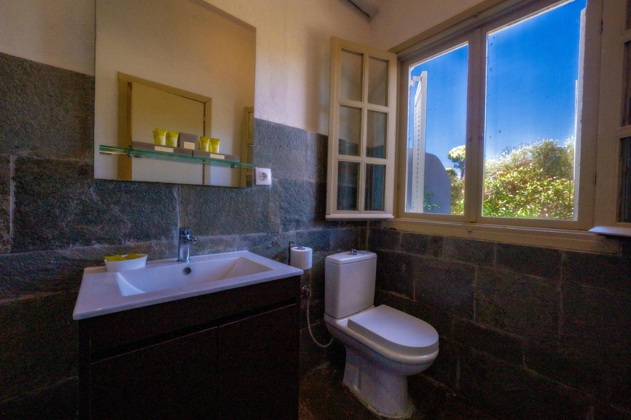 Petra Mare Suites Vourvourou Exterior photo